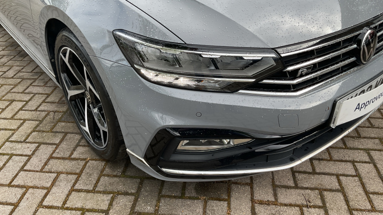 Volkswagen Passat 1.5 TSI EVO R-Line 5dr DSG Petrol Estate